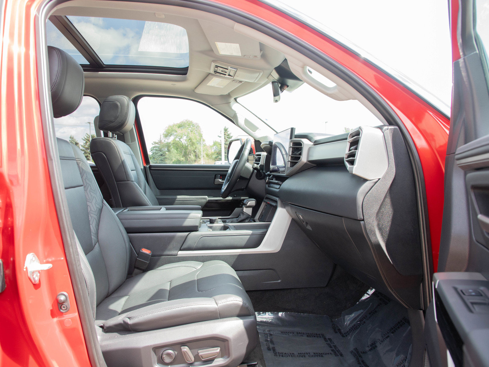 Used 2022 Toyota Tundra Limited AWD/4WD image 12