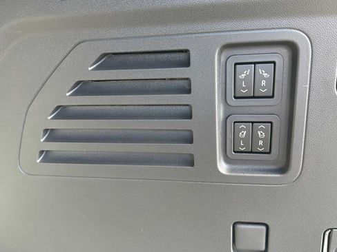 New 2026 Buick Enclave Preferred w/ Power Package FWD image 30