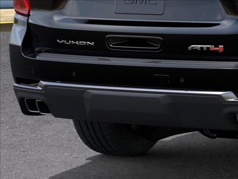 New 2026 GMC Yukon XL AT4 Ultimate AWD/4WD image 14