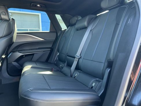 Used 2024 Cadillac Lyriq Sport AWD/4WD image 13