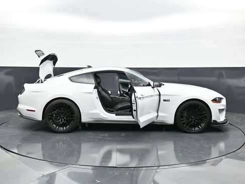 Used 2022 Ford Mustang GT Premium w/ Equipment Group 401A RWD image 45