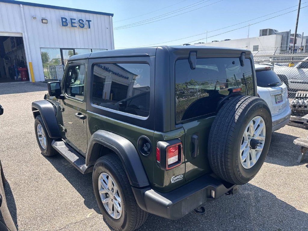 Used 2023 Jeep Wrangler Sport AWD/4WD image 11