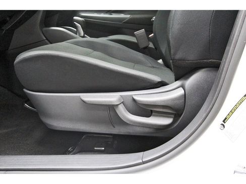 Used 2025 Nissan Kicks Play S image 50