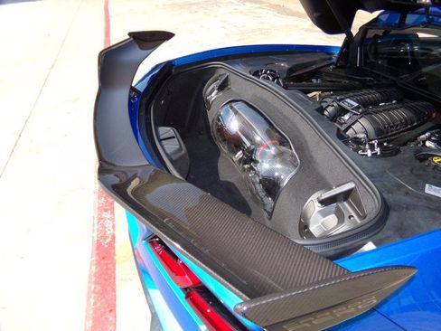Used 2025 Chevrolet Corvette Z06 w/ Z07 Performance Package RWD image 11
