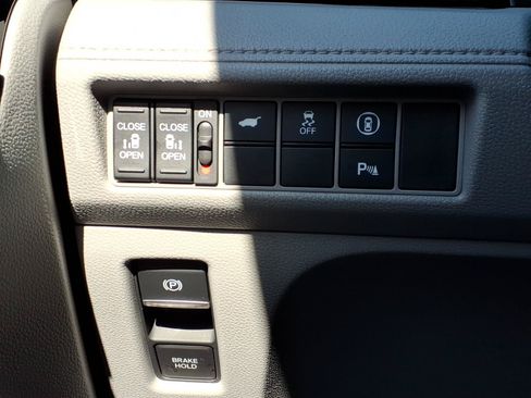 Used 2024 Honda Odyssey Elite image 30