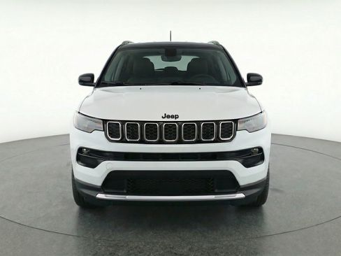 Used 2025 Jeep Compass Limited image 2