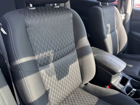 Used 2019 Nissan Rogue SV AWD/4WD image 8