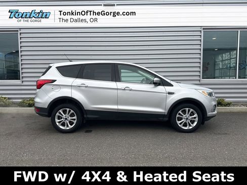 Used 2019 Ford Escape SE image 2