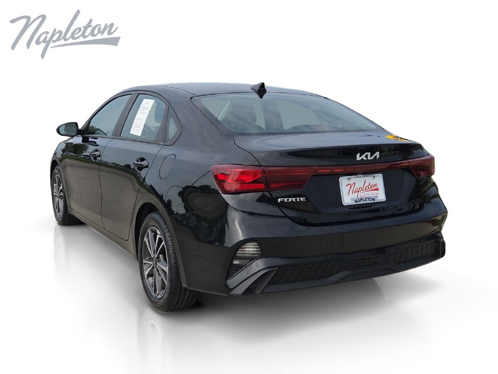 Used 2024 Kia Forte LXS FWD image 3