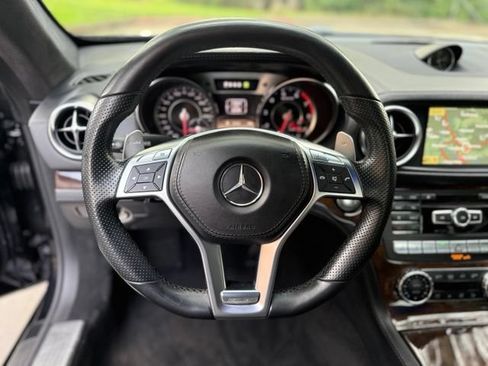 Used 2013 Mercedes-Benz SL 63 AMG image 23