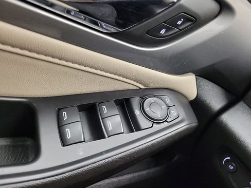 Used 2022 Chevrolet Traverse LS FWD image 27