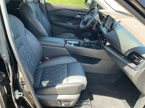 Used 2023 Nissan Rogue Platinum w/ Platinum Premium Package AWD/4WD image 18