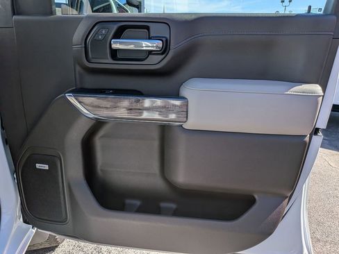 Certified 2022 Chevrolet Silverado 2500 LTZ w/ LTZ Premium Package image 26