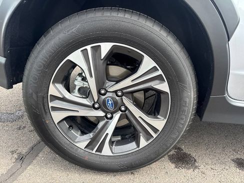 Certified 2026 Subaru Crosstrek 2.5i Premium AWD/4WD image 9