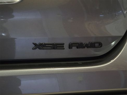 New 2026 Toyota Highlander XSE image 23