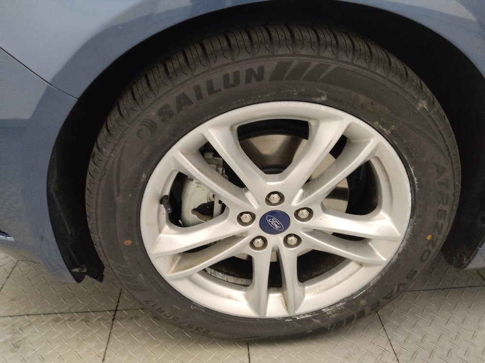 Used 2018 Ford Fusion SE w/ Fusion SE Technology Package FWD image 31