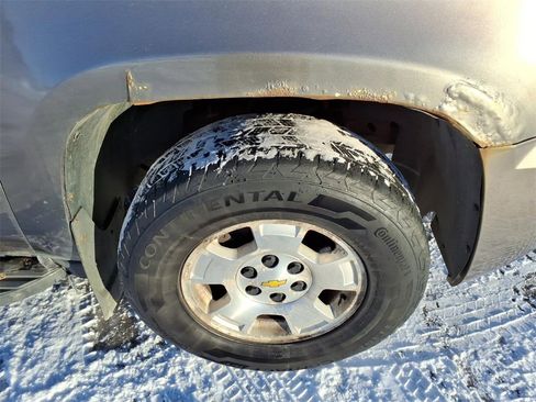 Used 2012 Chevrolet Suburban LT image 15