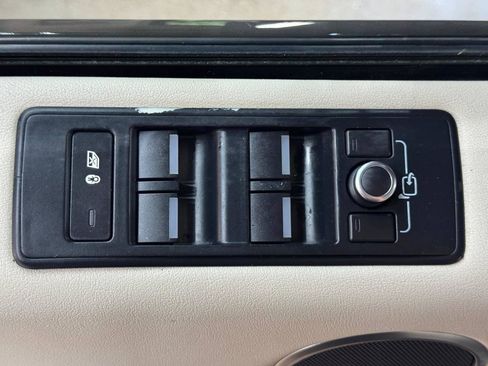 Used 2016 Land Rover Range Rover Sport HSE AWD/4WD image 17