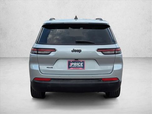 Used 2023 Jeep Grand Cherokee L Laredo AWD/4WD image 7