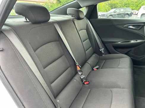 Used 2023 Chevrolet Malibu LS FWD image 37