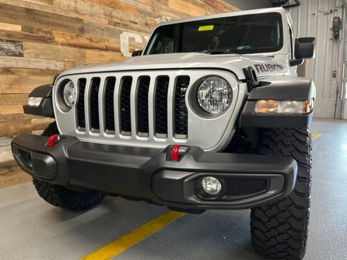 Used 2022 Jeep Gladiator Rubicon AWD/4WD image 8