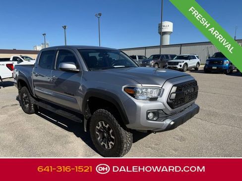Used 2021 Toyota Tacoma SR5 RWD image 1