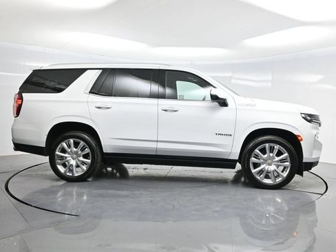 Used 2022 Chevrolet Tahoe High Country w/ Premium Package 2 AWD/4WD image 46