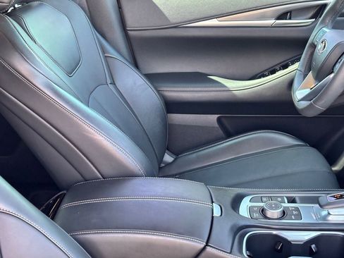 Certified 2026 INFINITI QX60 Luxe w/ Family Package FWD image 10