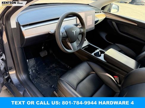 Used 2023 Tesla Model Y Long Range image 30