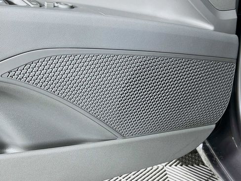 Certified 2025 Hyundai Elantra Sport image 18