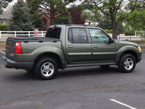 Used 2004 Ford Explorer Sport Trac XLS image 4