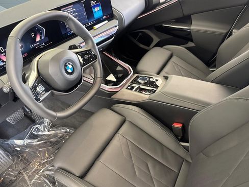 Used 2026 BMW X3 xDrive30 w/ Convenience Package AWD/4WD image 4