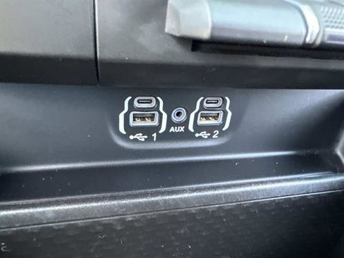 Used 2023 RAM 1500 Laramie AWD/4WD image 17