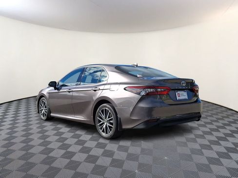 Certified 2023 Toyota Camry XLE w/ Cold Weather Package AWD/4WD image 9