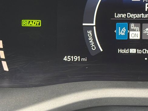 Used 2025 Toyota Camry SE w/ Convenience Package FWD image 26