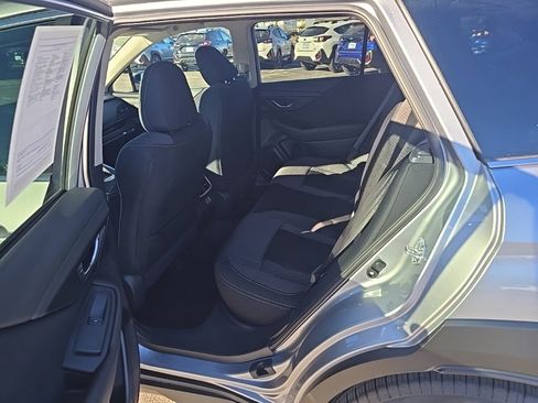 Certified 2025 Subaru Outback Premium w/ Popular Package #1A image 9