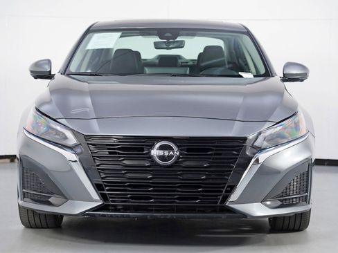 Used 2023 Nissan Altima 2.5 SL image 6