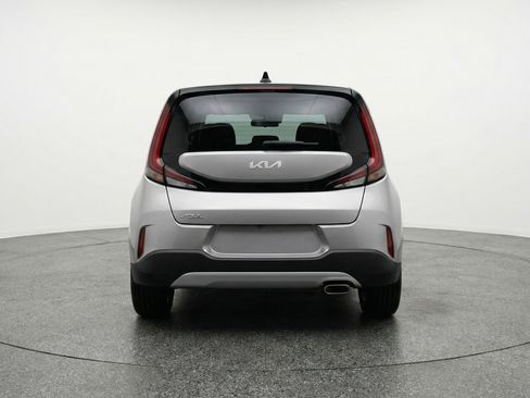 Used 2025 Kia Soul LX w/ LX Technology Package image 7