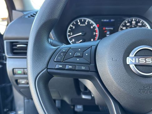 Used 2025 Nissan Sentra S image 18