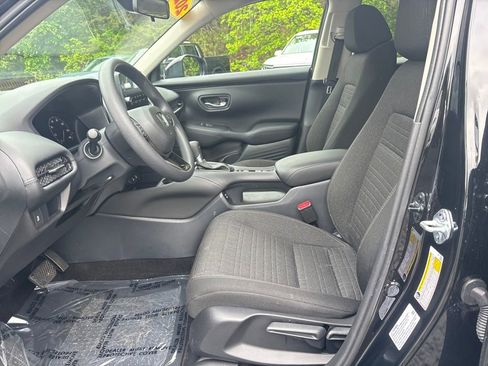 Certified 2026 Honda HR-V LX image 17