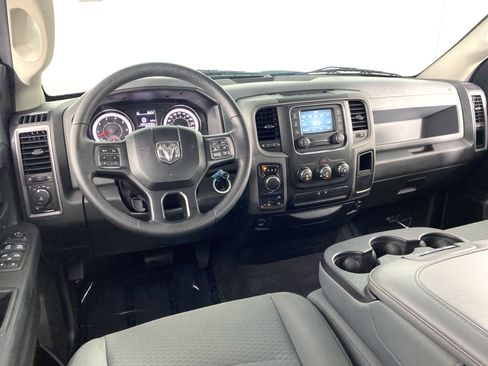 Used 2017 RAM 1500 Express AWD/4WD image 17