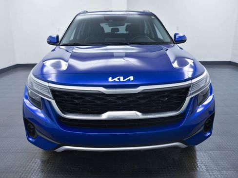 Used 2023 Kia Seltos S image 2