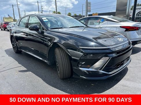 Used 2025 Hyundai Sonata SEL FWD image 2
