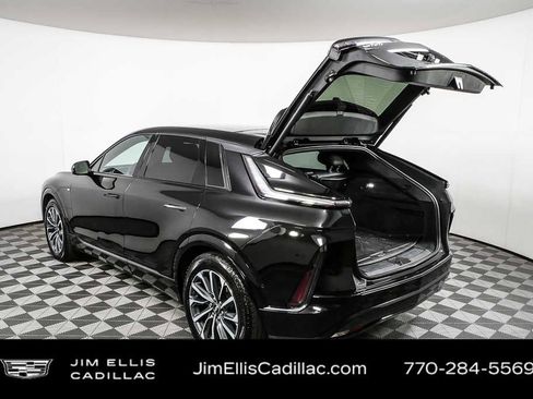 Used 2024 Cadillac Lyriq Sport AWD/4WD image 34