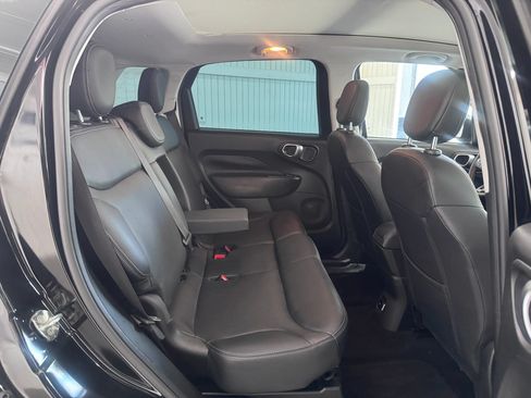 Used 2019 FIAT 500L Lounge w/ Graphite Edition FWD image 11