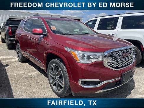 Used 2019 GMC Acadia Denali w/ Technology Package FWD image 1