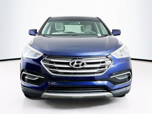 Used 2017 Hyundai Santa Fe Sport FWD image 2