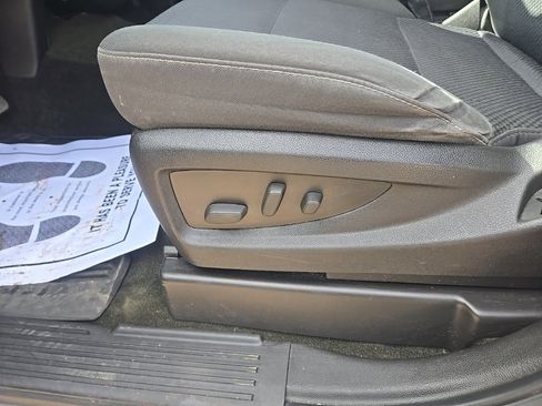 Used 2017 GMC Sierra 1500 SLE w/ SLE Value Package image 10