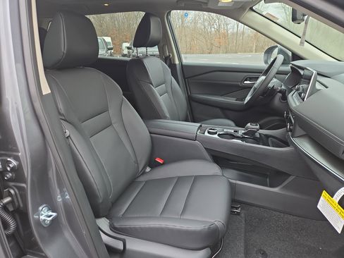 New 2026 Nissan Rogue Dark Armor image 12