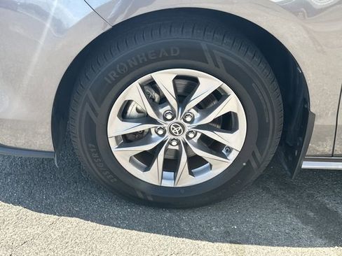 Certified 2024 Toyota Sienna XLE w/ XLE Plus Package FWD image 8